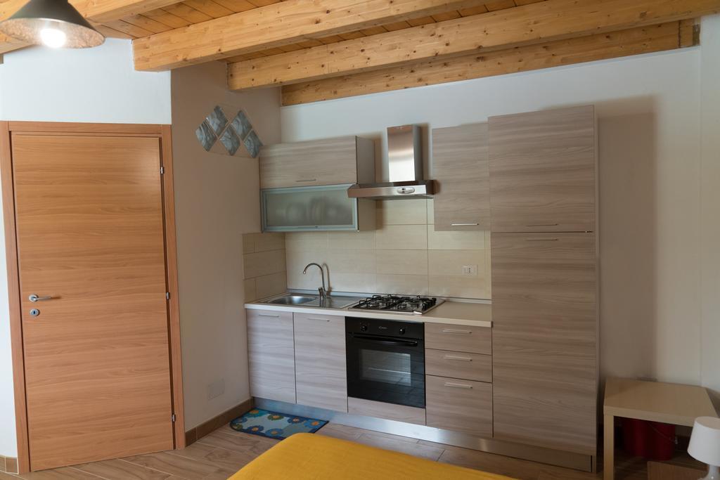 Standard Triple Studio,439095759:JPEG